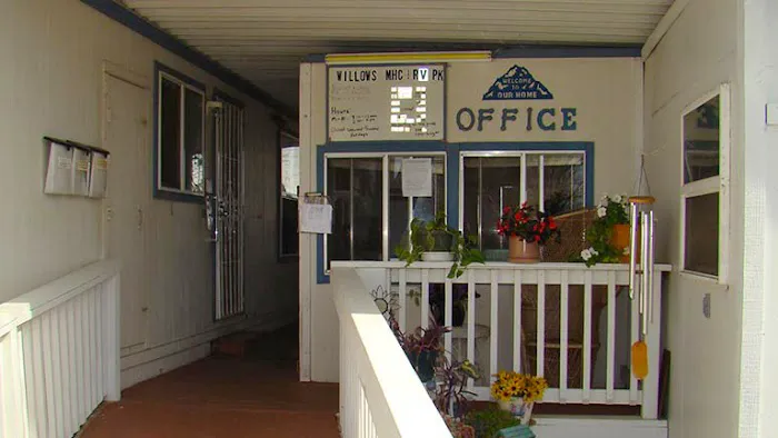 Willows Mobile Home & RV Park Picture 6