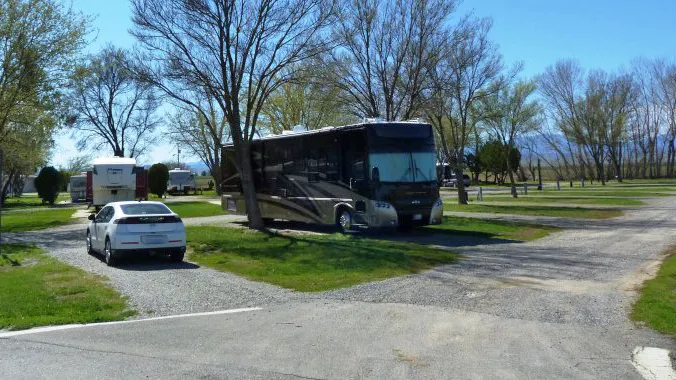 Willows Mobile Home & RV Park Picture 5