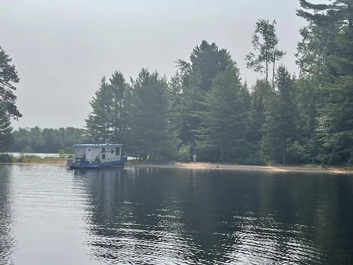HB Junction Bay North N50 Houseboat Campsite Picture 4