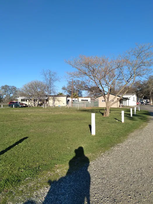 Golden Oaks Mobile Home Park Picture 1