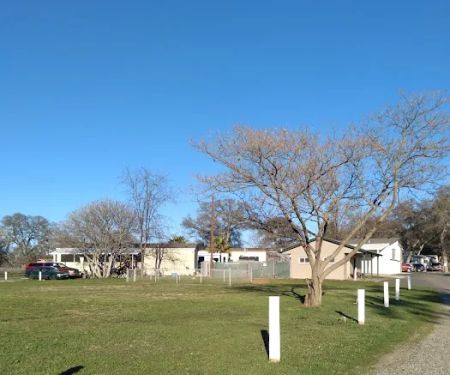 Golden Oaks Mobile Home Park