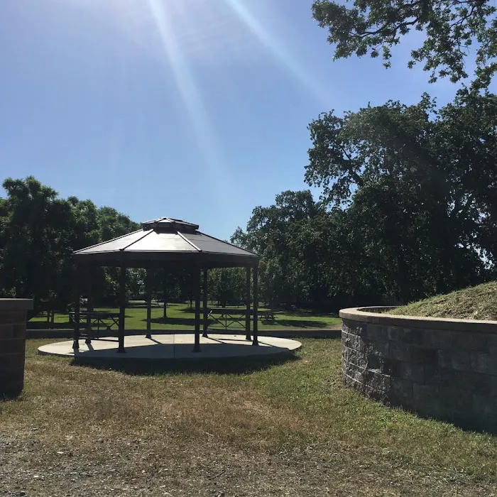 Riffles RV Park & Campground Picture 8