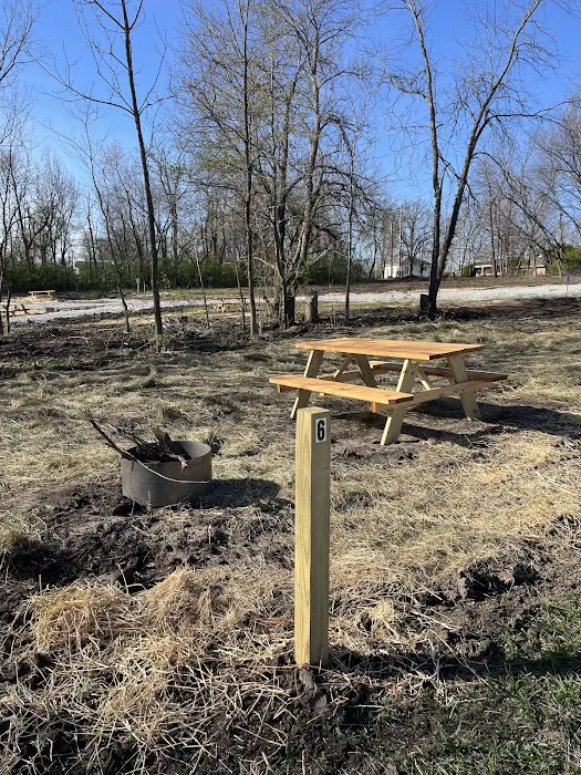 Honey Grove Campground Picture 5
