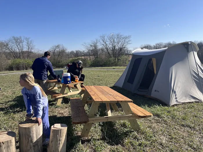 Honey Grove Campground Picture 4