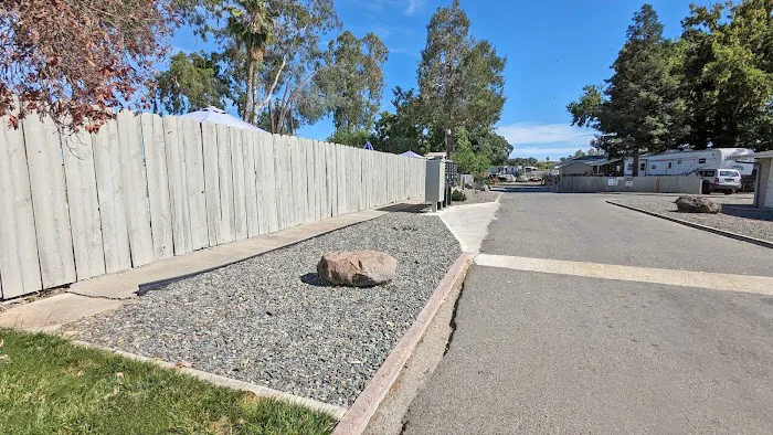 Oroville Mobile Home Park Picture 2