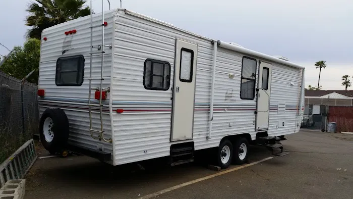 Villa Seville Mobile Home Park Picture 6