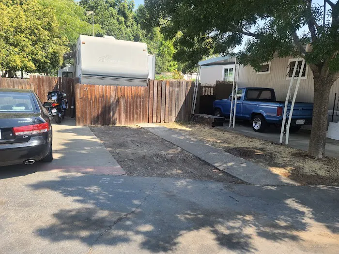 Bamboo Tree Mobile Home Park Picture 6