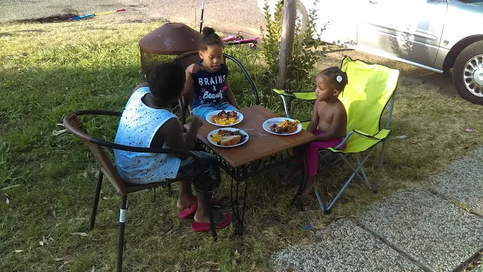 Acorn Mobile Village Picture 2