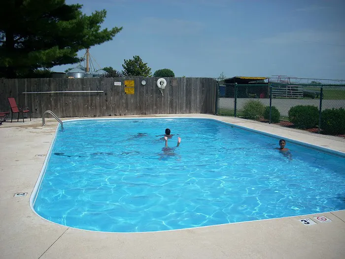 Kansas City West / Lawrence KOA Holiday Picture 2