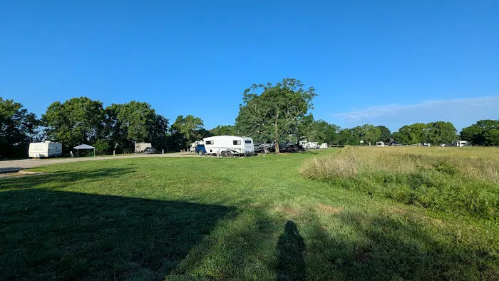 Prairie Clover Campground Picture 3