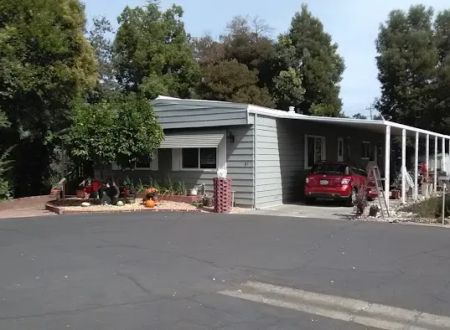 Heritage Oak Glen Mobile Home Park