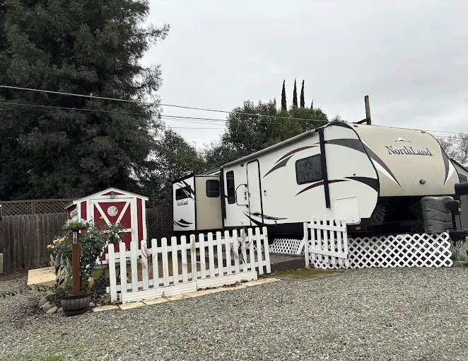 Roseville RV Park Picture 2