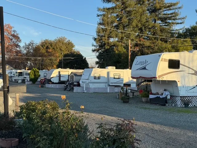 Roseville RV Park Picture 7