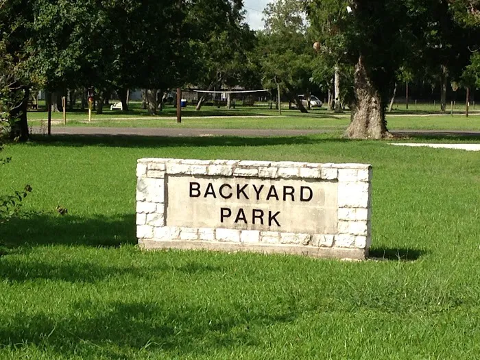 The Backyard RV Park - Sweeny/Old Ocean/Van Vleck/West Columbia/Bay City/Freeport Picture 6