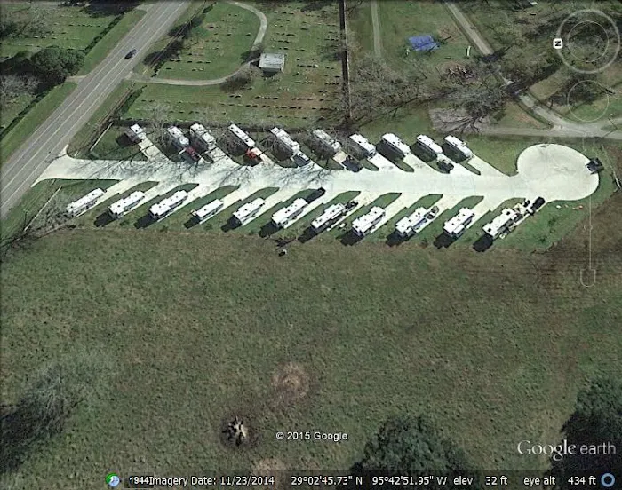 The Backyard RV Park - Sweeny/Old Ocean/Van Vleck/West Columbia/Bay City/Freeport Picture 2