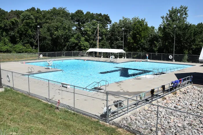 Central Camp Shower House and Pool Picture 1