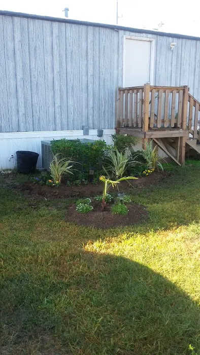 Green Acres Manufactured Home Park Picture 3