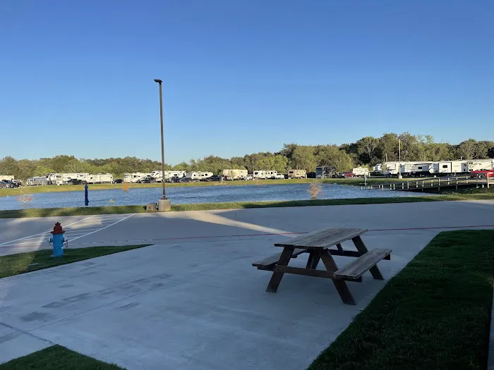 Eric & Jay's RV Resort Picture 1