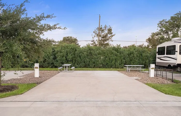 Southlake RV Resort by QRV Picture 6