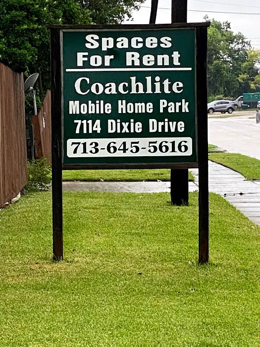 Coachlight Mobile Home Park Picture 4