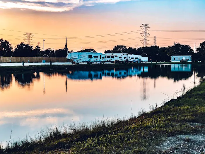 The Bend RV Park Picture 7