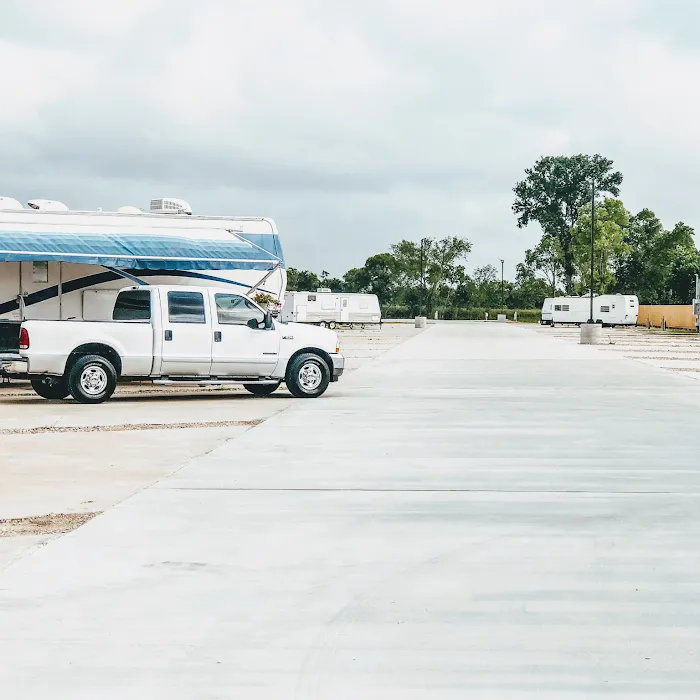 The Bend RV Park Picture 10