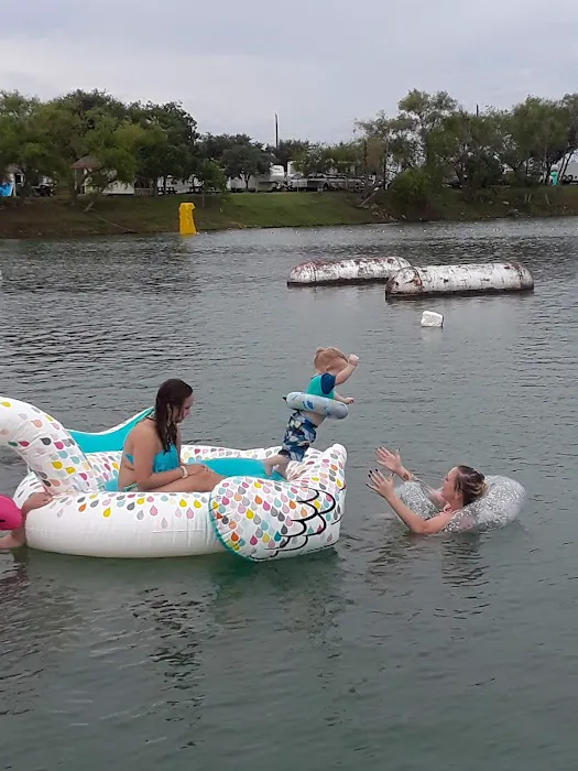 Twin Lakes RV Resort Picture 10