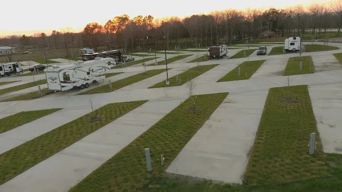 Cullen RV Resort Picture 3