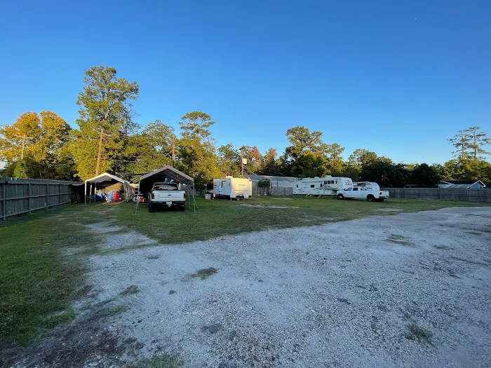 East houston RV park Picture 1