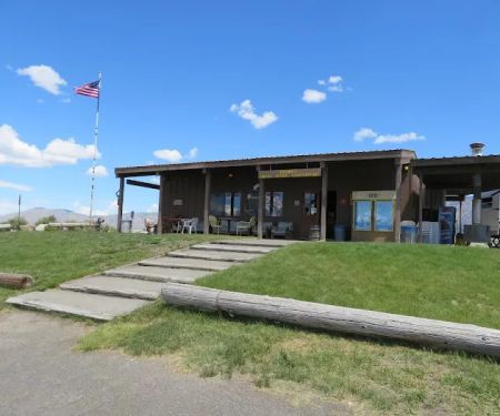 Brown's Owens River Campground