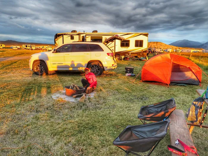 Brown's Owens River Campground Picture 7