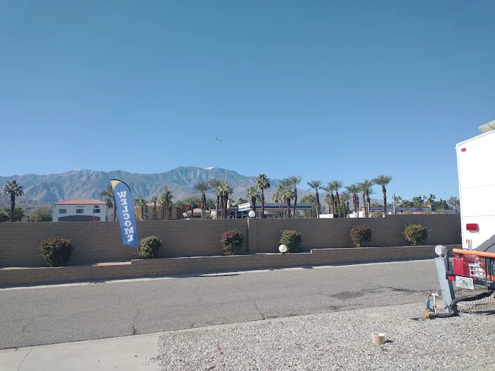 Encore Palm Springs Oasis Picture 6
