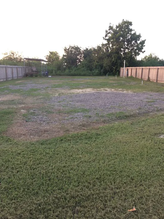 Back Porch RV Yard Picture 2