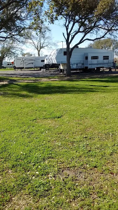Charles RV Park Picture 6
