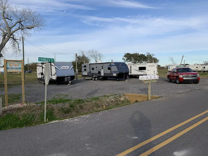 Gulf Breeze RV Park Picture 1