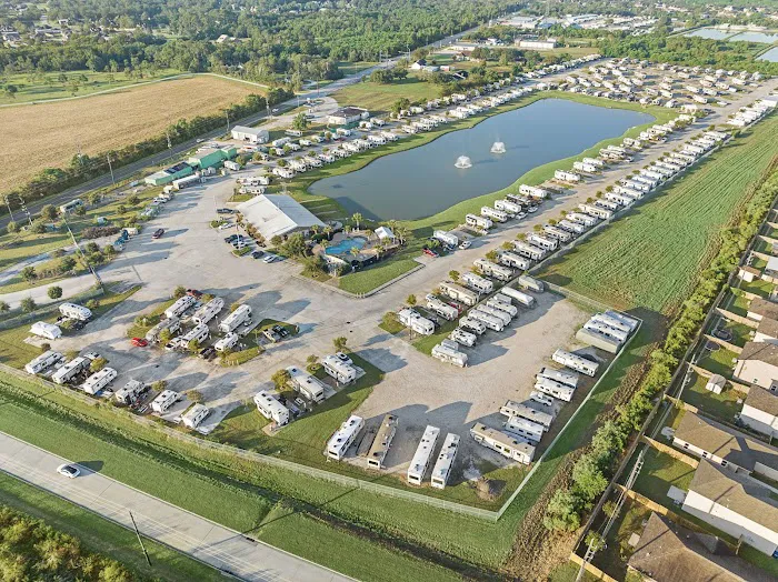 Mont Belvieu RV Resort by QRV Picture 10