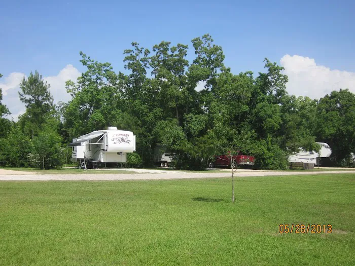 Eagle Cove RV park near Baytown and Mont Belvieu and Cove Picture 4