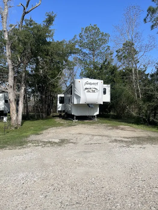 Eagle Cove RV park near Baytown and Mont Belvieu and Cove Picture 8