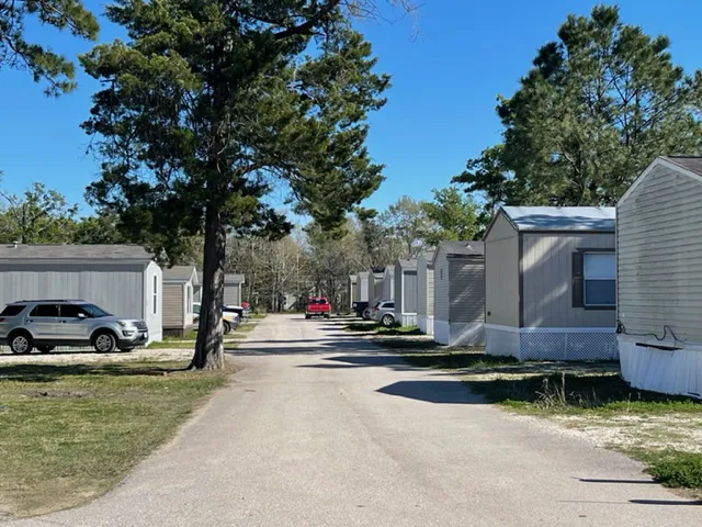 Cotton Bayou Mobile Home Park Picture 1
