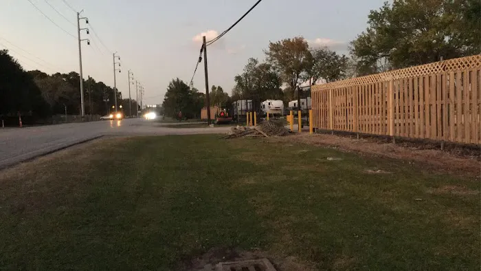 Bayou Country RV Park Picture 3