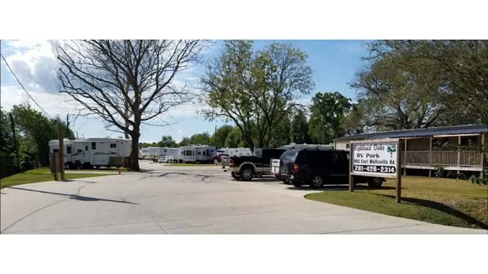 Highland Oaks RV Park Picture 1