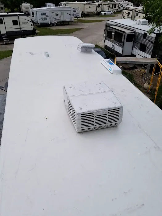 Highland Oaks RV Park Picture 3