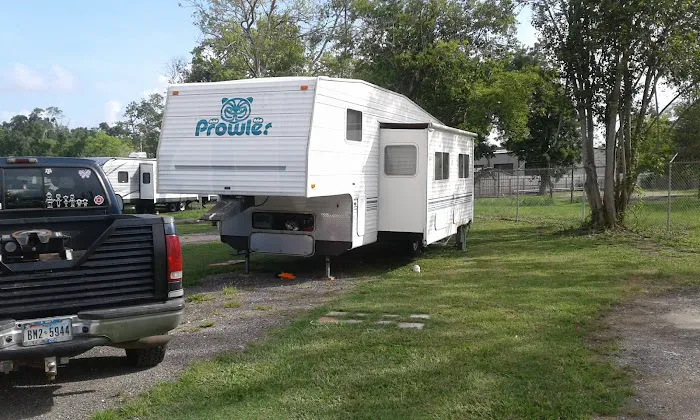 Highlands RV Park Picture 7