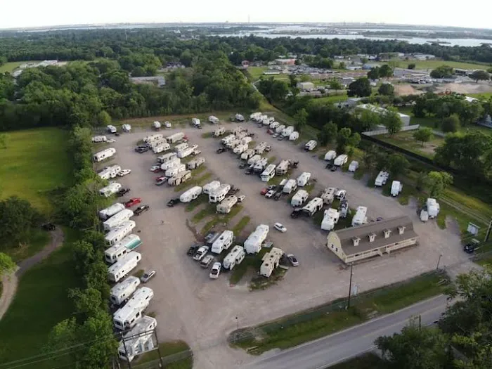 Highlands RV Park Picture 10