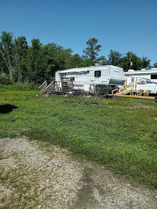 Lazy Acres RV Park Picture 4