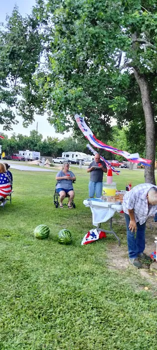 Shady Oaks RV Park Picture 3