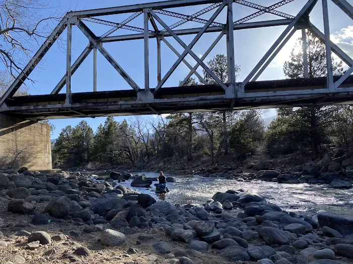 Railroad Bridge Campground Picture 2