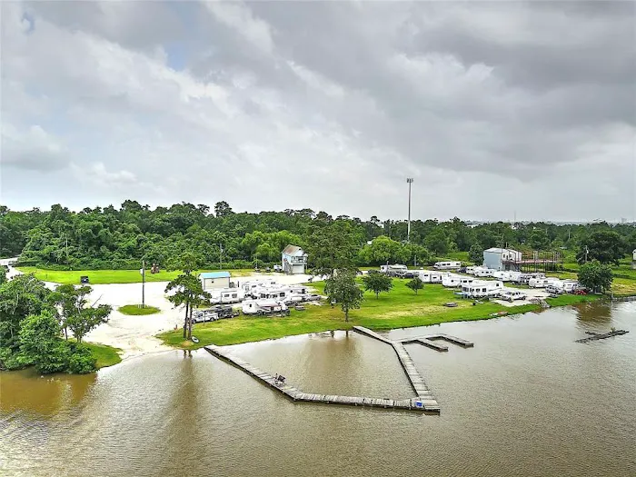 Red Ear River - Boat and RV Park Picture 5