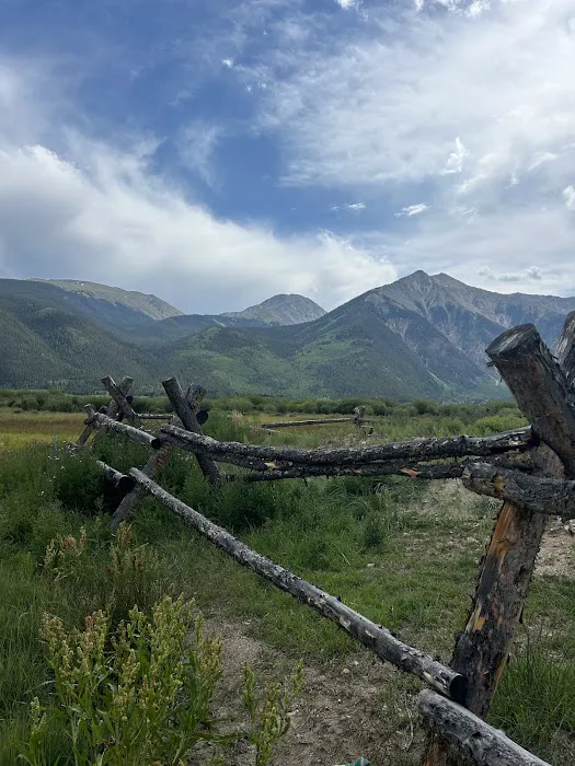 Twin Lakes Area North Picture 4