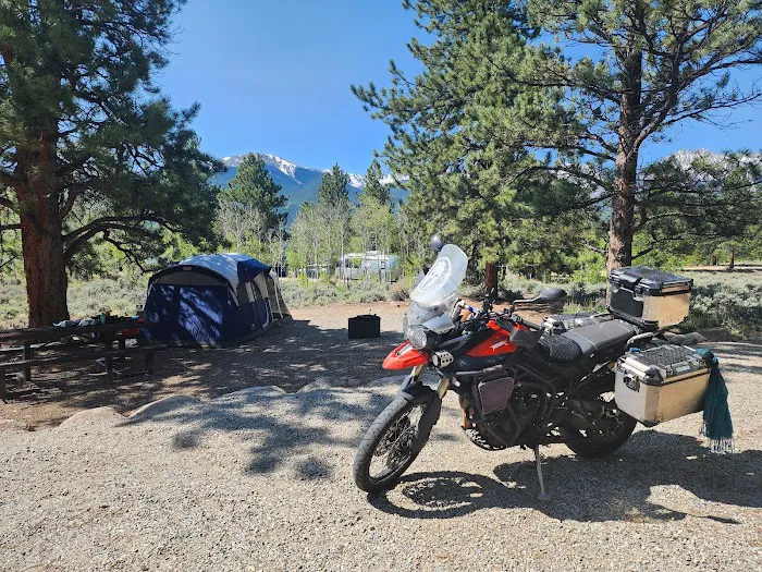 Lakeview Campground Picture 10